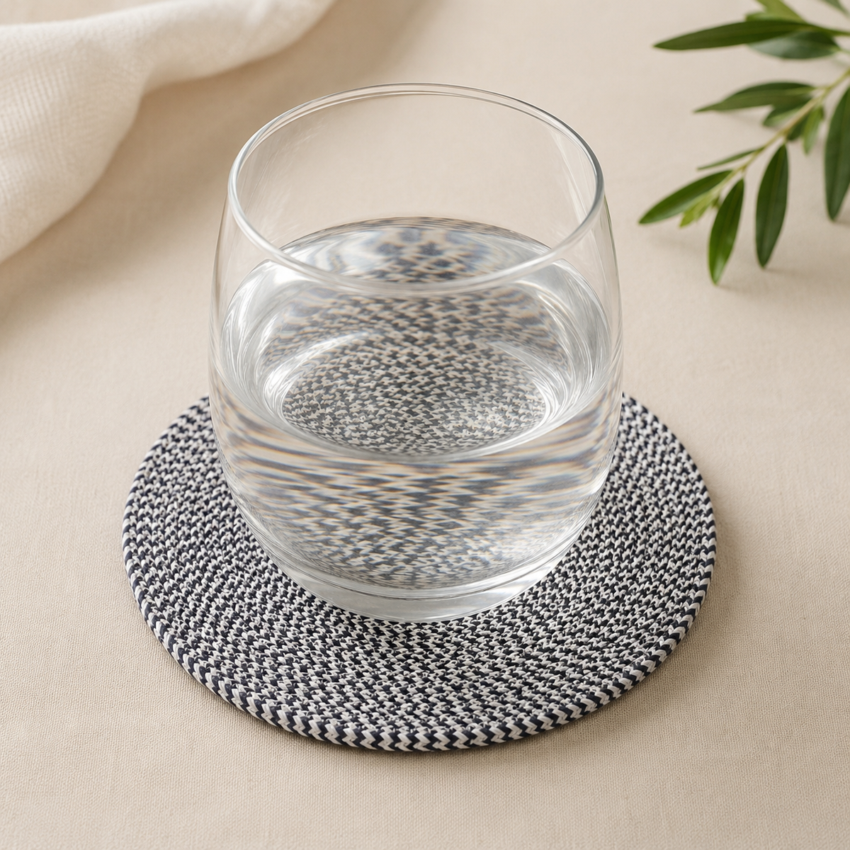Monochrome cotton cord coaster by Leila Lanka